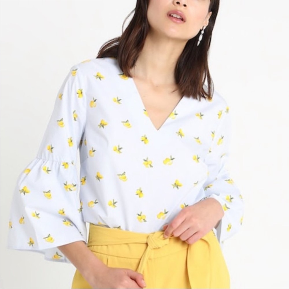 Banana Republic | NWOT Lemon Print Bell Sleeves Blouse | Size M